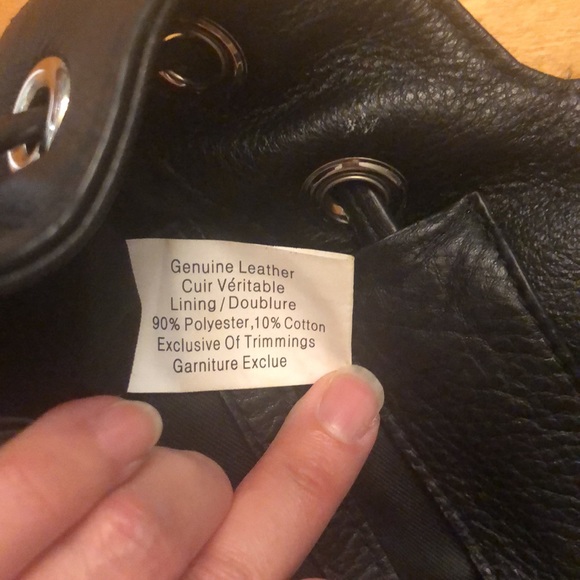 Danier leather bag - Picture 7 of 7